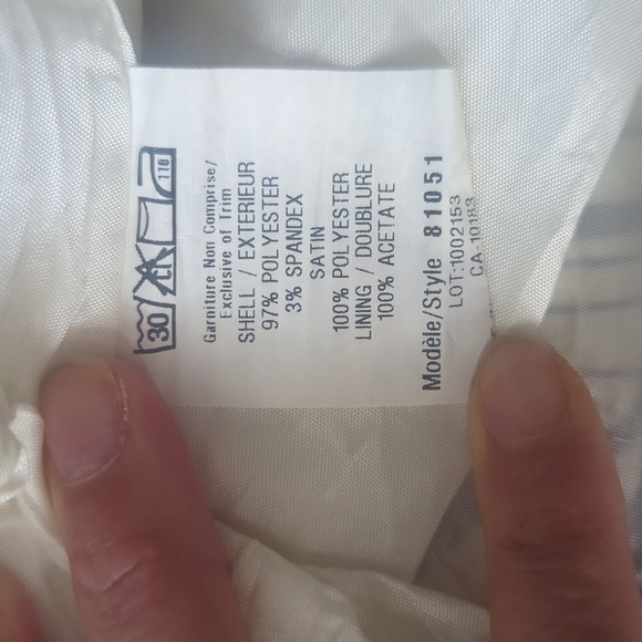 Silky flower dress | size 6 - Picture 4 of 8